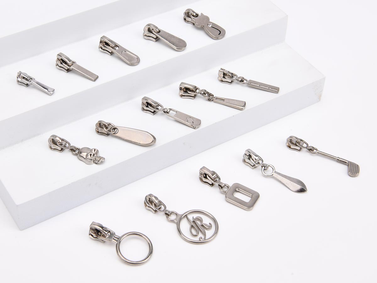 zipper slider 02